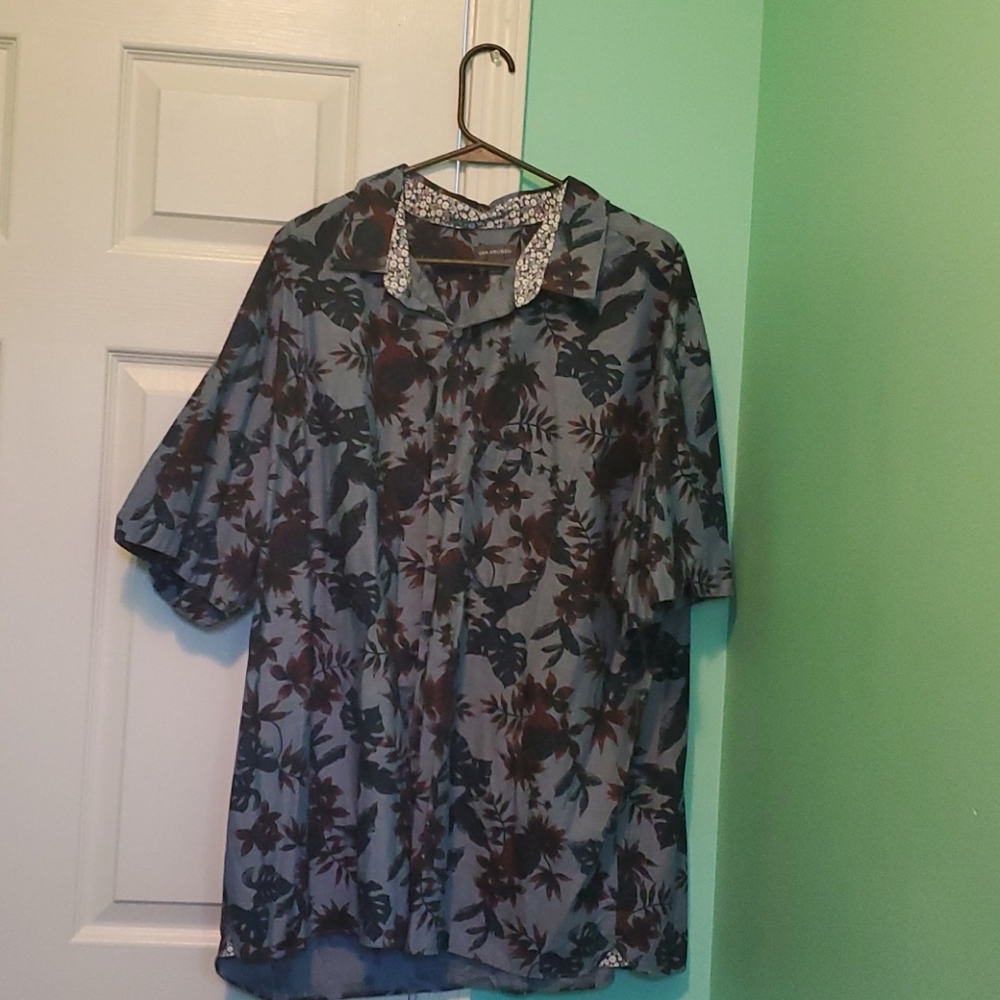 2X blue/gray with pineapple and leafs short sleeve